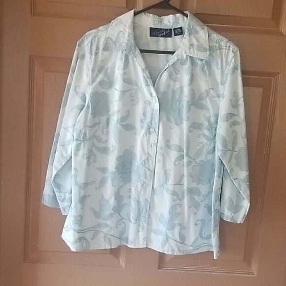 4@30.00 or 20.00:LADIES Blouse by GISELLA - Picture 1 of 16